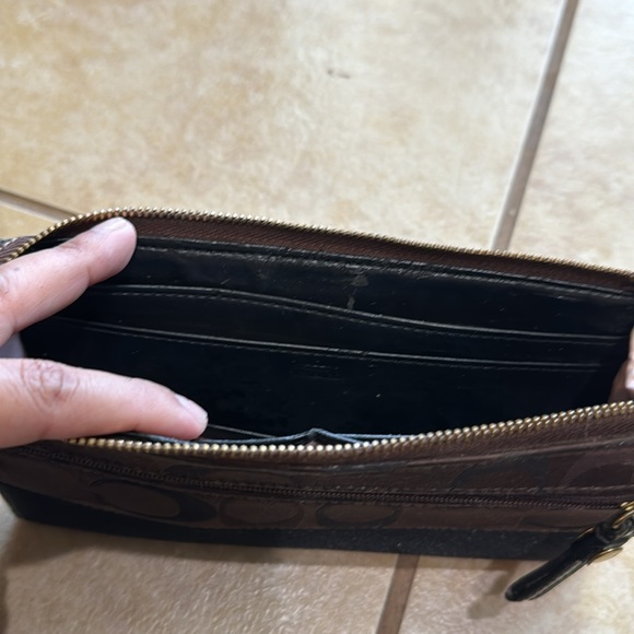 Coach wallet/ satchel - Picture 4 of 4